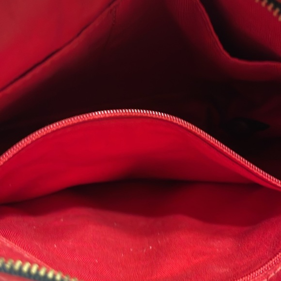 Fossil red expandable leather crossbody. - Picture 3 of 5